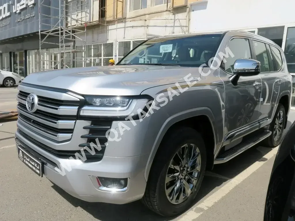 Toyota  Land Cruiser  VX Twin Turbo  2023  Automatic  0 Km  6 Cylinder  Four Wheel Drive (4WD)  SUV  Silver  With Warranty