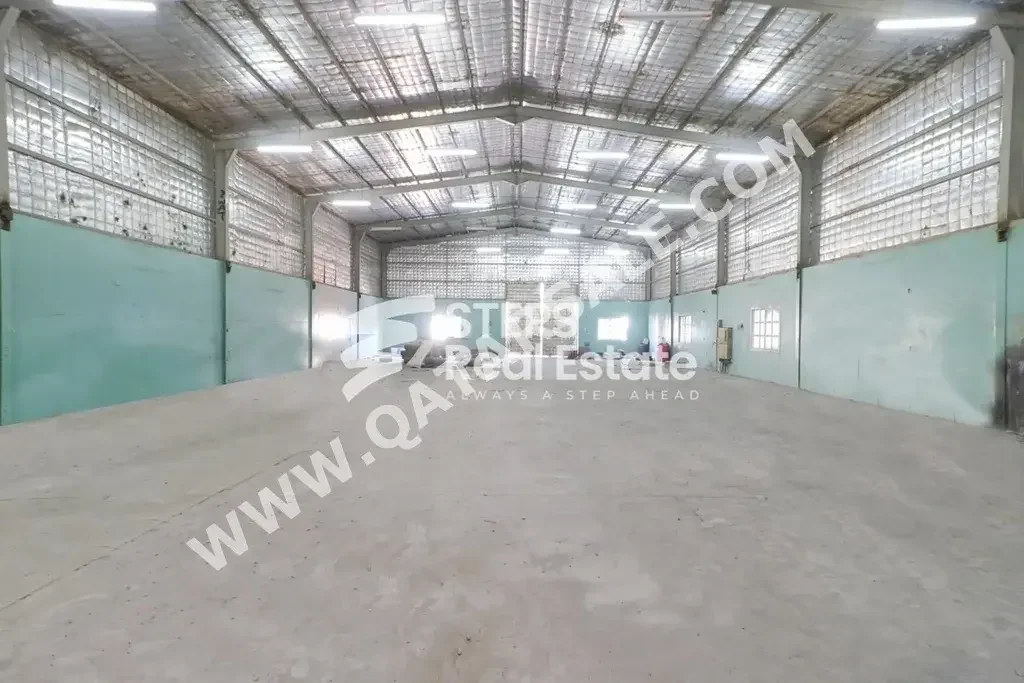 مخازن و مستودعات - الدوحة  - المنطقة الصناعية  -المساحة: 700 متر مربع