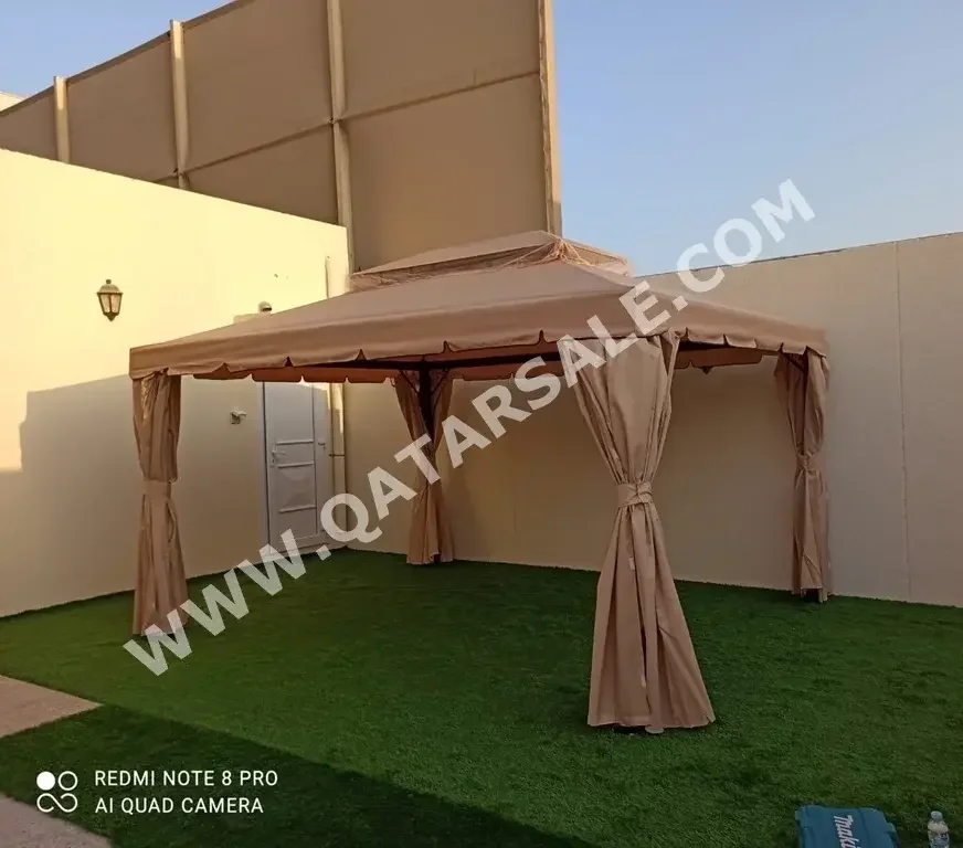 Camping Tent PVC-Coated Tents /  7 Person  Beige  China  Autumn/Winter  2  2023  300 CM  400 CM  220 CM  Waterproof
