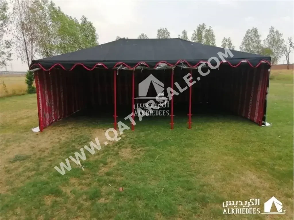 خيمة إطار أو قمّة  - أحمر  -الطول: 600 سنتيمتر  -العرض: 400 سنتيمتر  -الارتفاع: 200 سنتيمتر