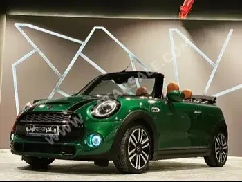 Mini  Cooper  S  2020  Automatic  74,000 Km  4 Cylinder  Front Wheel Drive (FWD)  Hatchback  Green