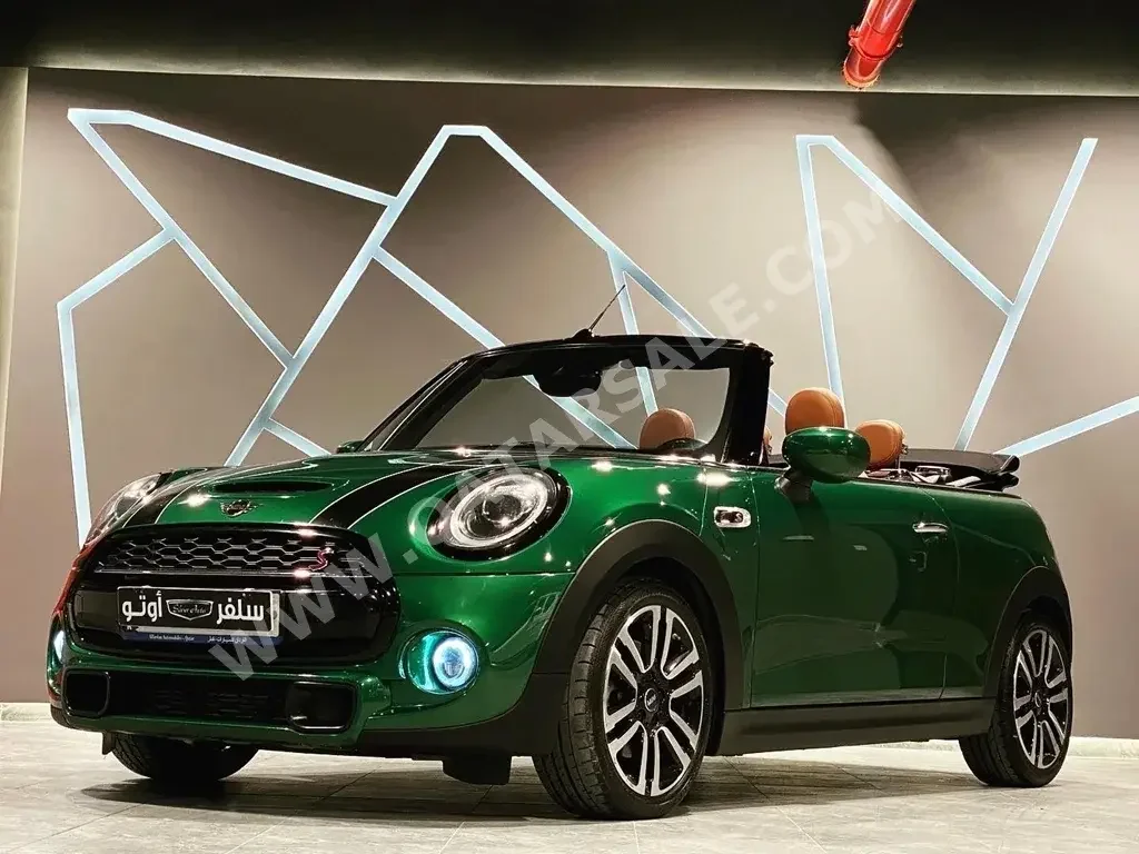 Mini  Cooper  S  2020  Automatic  74,000 Km  4 Cylinder  Front Wheel Drive (FWD)  Hatchback  Green