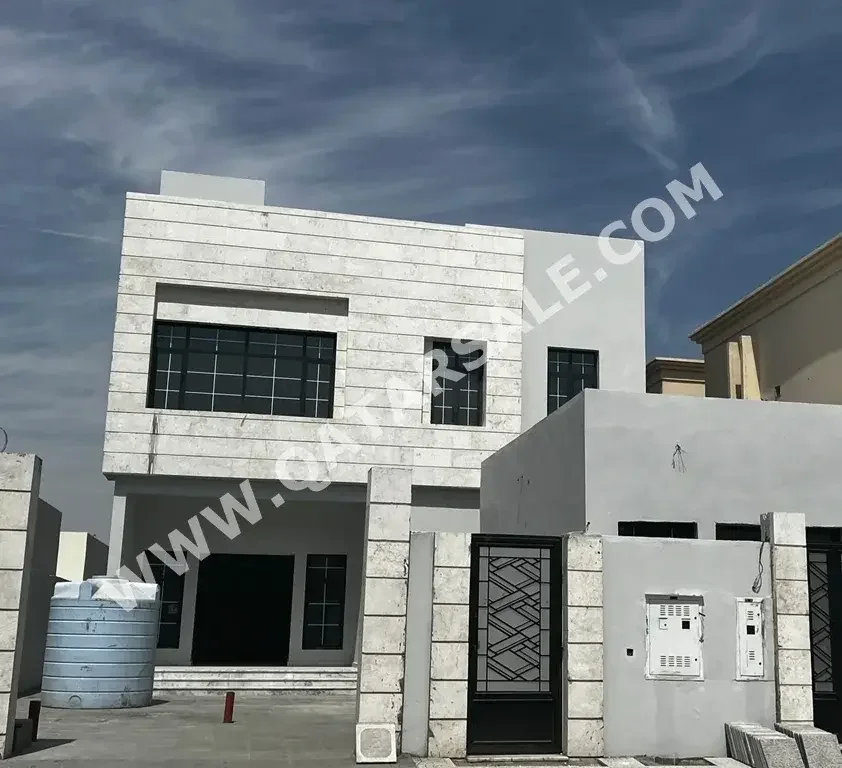 Family Residential  - Not Furnished  - Al Rayyan  - 7 Bedrooms