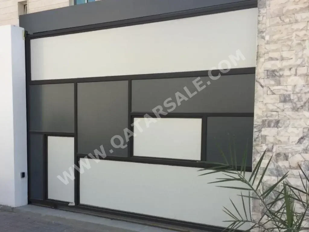 Doors, Windows And Handrails Black /  Door  Price /Per Meter  Iron  4 m  2 m