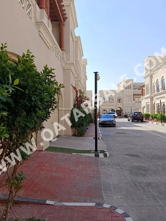 Family Residential  - Not Furnished  - Doha  - Al Messila  - 4 Bedrooms