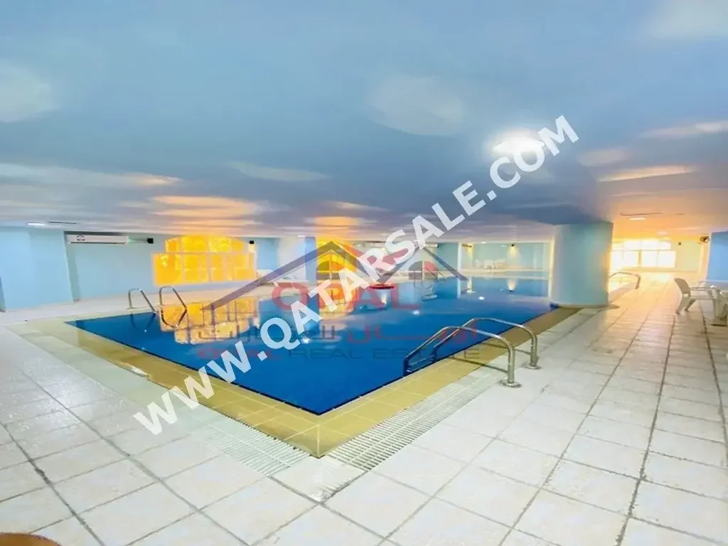 4 Bedrooms  Apartment  For Rent  in Doha -  Fereej Bin Mahmoud  Not Furnished