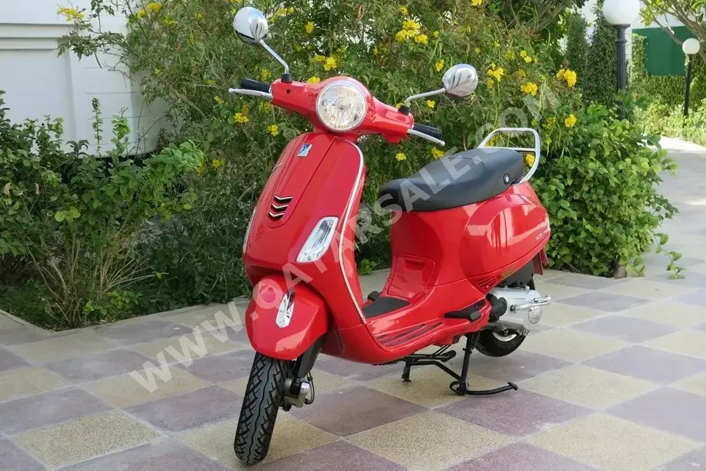 Vespa  Vxl 150 -  2023 - Color Red -  Warranty