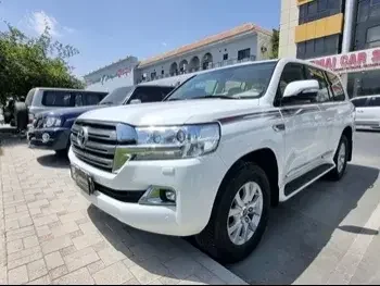 Toyota  Land Cruiser  GXR  2021  Automatic  13,000 Km  6 Cylinder  Four Wheel Drive (4WD)  SUV  White  With Warranty