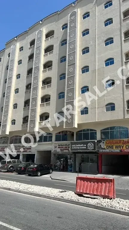 2 غرف نوم  شقة  للايجار  في الدوحة -  فريج بن عمران  مفروشة بالكامل