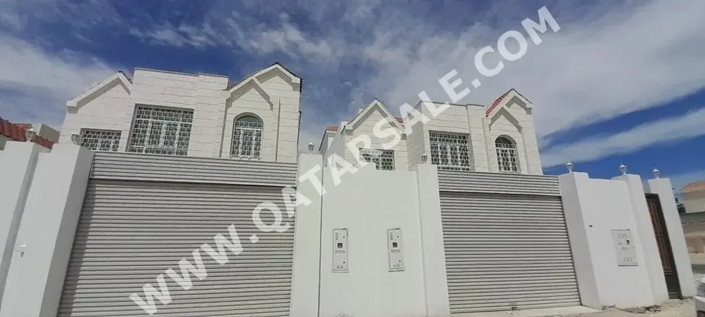 Service  - Not Furnished  - Doha  - 8 Bedrooms