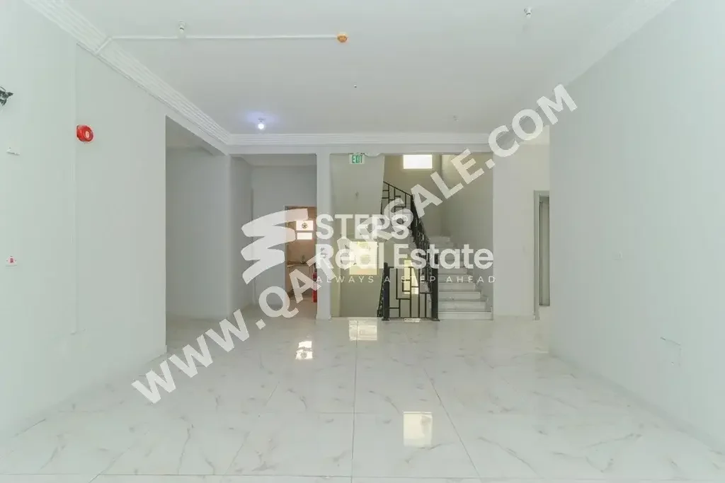 Commercial  - Not Furnished  - Al Rayyan  - Al Gharrafa  - 6 Bedrooms