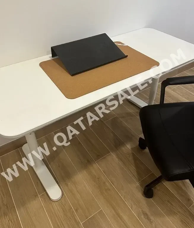 Bookcases & Shelving Units White For Sale in Qatar