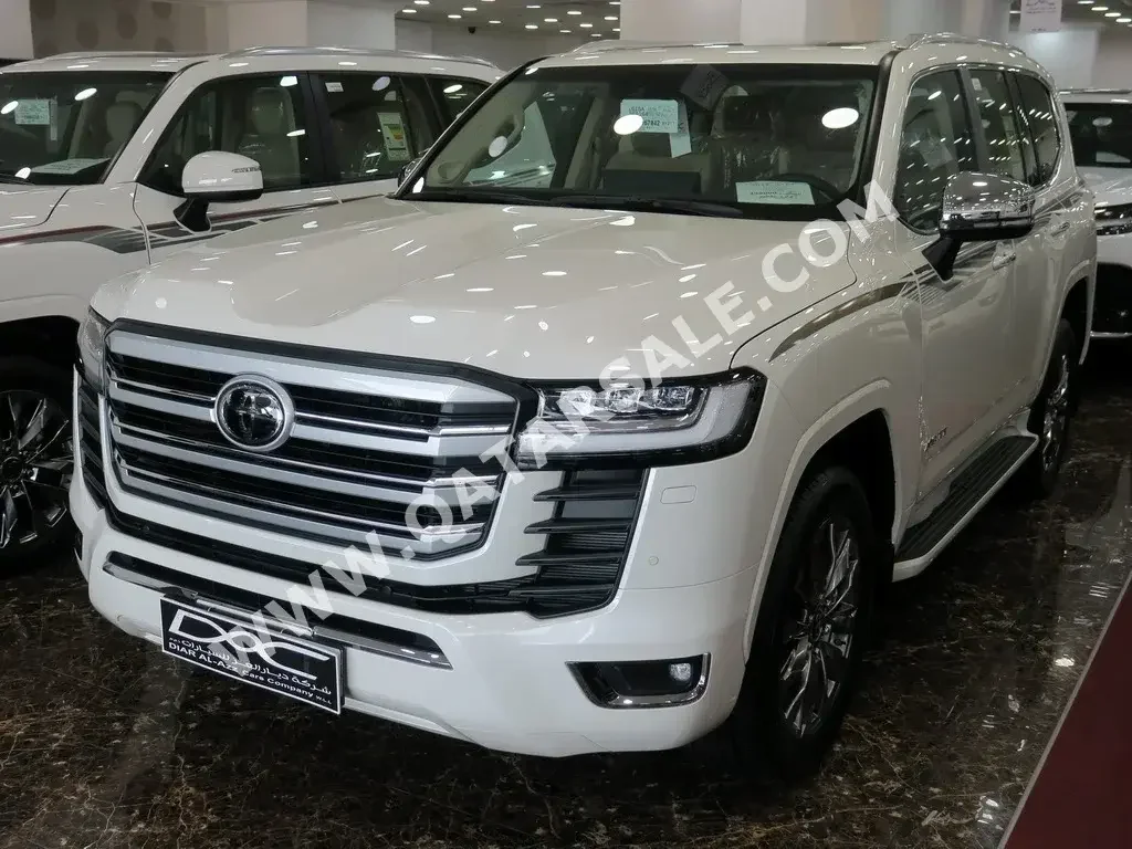  Toyota  Land Cruiser  VXR Twin Turbo  2023  Automatic  0 Km  6 Cylinder  Four Wheel Drive (4WD)  SUV  White  With Warranty