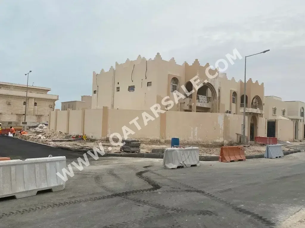 Lands For Sale in Al Rayyan  - Izghawa  -Area Size 976 Square Meter