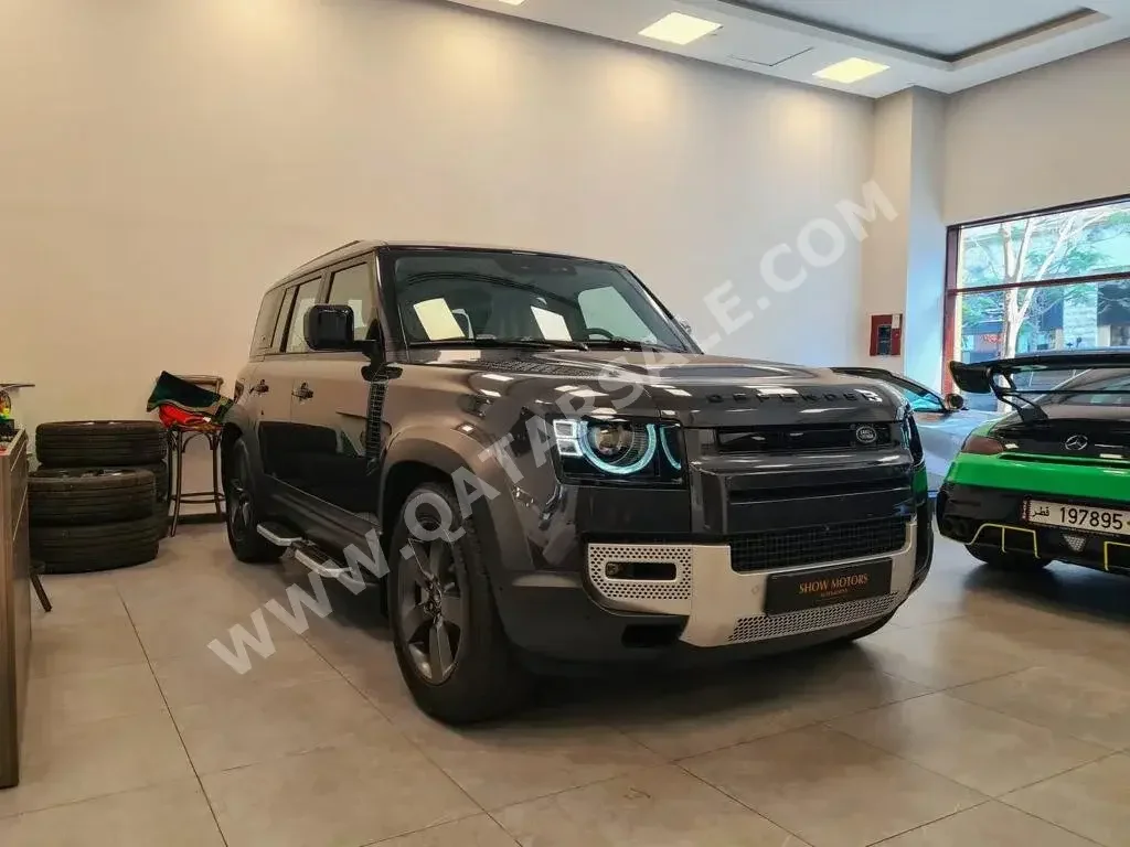 Land Rover  Defender  110  2023  Automatic  0 Km  6 Cylinder  Four Wheel Drive (4WD)  SUV  Black  With Warranty