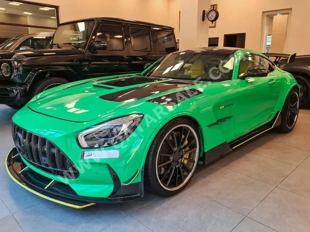 Mercedes-Benz  GT  S AMG  2015  Automatic  90,000 Km  8 Cylinder  Rear Wheel Drive (RWD)  Coupe / Sport  Green  With Warranty