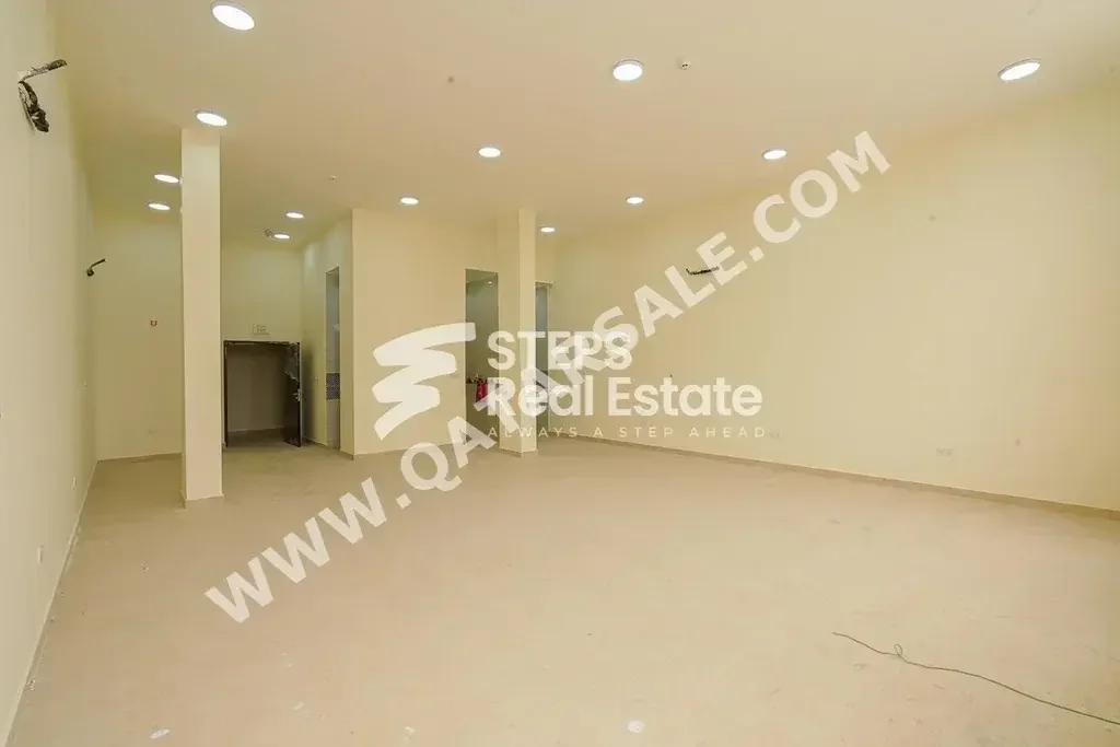 Commercial Offices - Not Furnished  - Al Wakrah