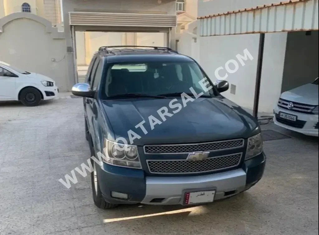 Chevrolet  Tahoe  Z71  2008  Automatic  250,000 Km  8 Cylinder  Four Wheel Drive (4WD)  SUV  Blue and Gray