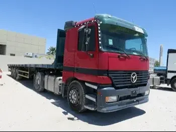 Towing Vehicle Mercedes  2001