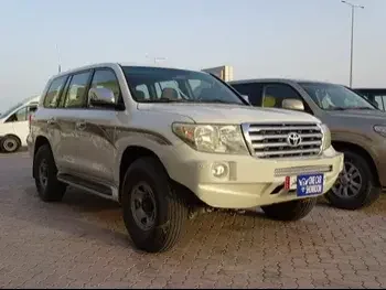 Toyota  Land Cruiser  GXR  2009  Automatic  452,000 Km  8 Cylinder  Four Wheel Drive (4WD)  SUV  White  With Warranty