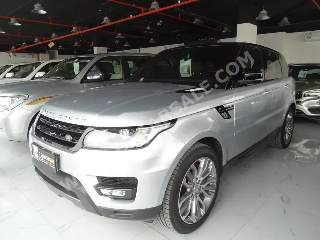 Land Rover  Range Rover  Sport SE  2016  Automatic  120,000 Km  8 Cylinder  All Wheel Drive (AWD)  SUV  Silver  With Warranty