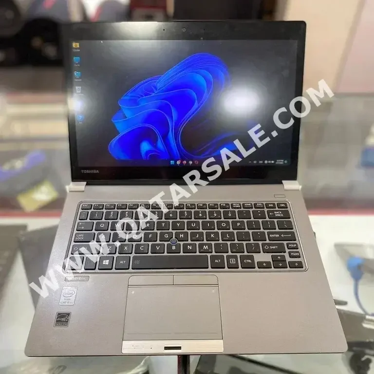 Laptops Toshiba  - DynaBook Satellite  - Silver  - Windows 11  - Intel  - Core i5  -Memory (Ram): 16 GB