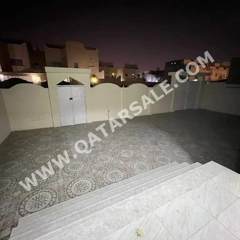 Family Residential For Rent Al Rayyan Ain Khaled 5 Bedrooms