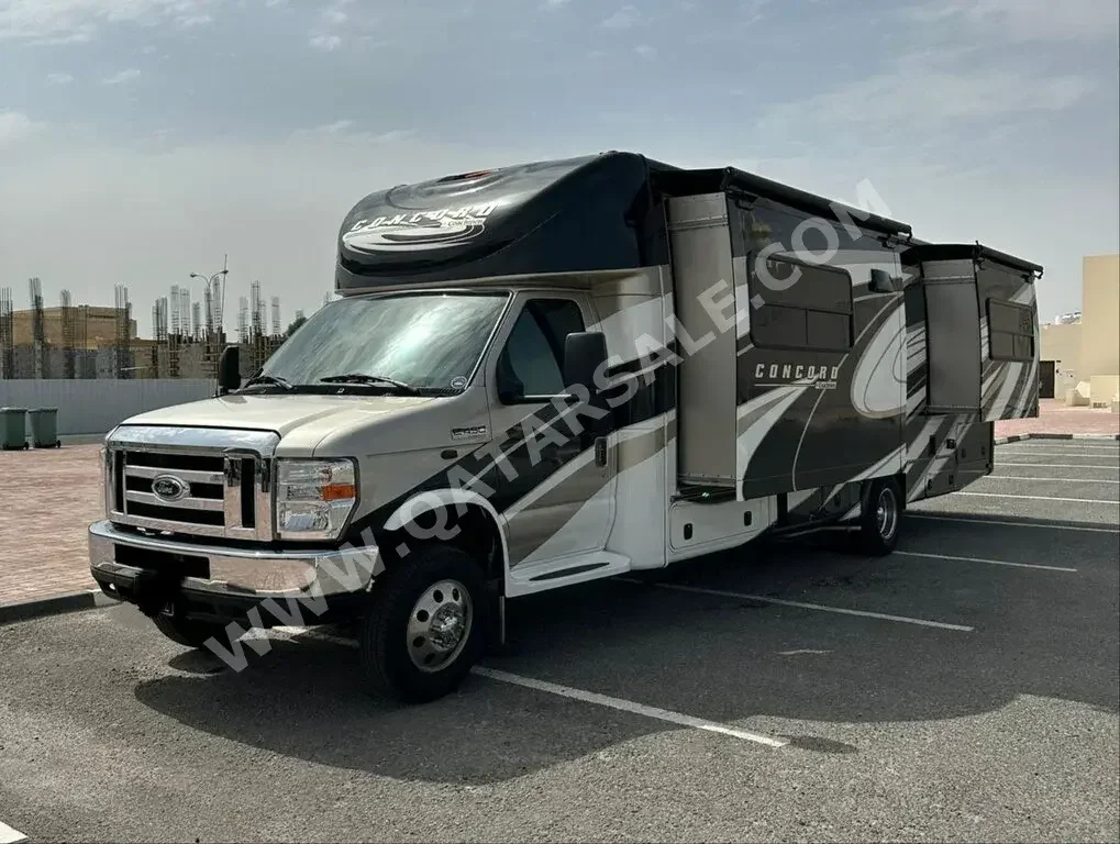 Caravan - 2020  - Black & Silver  -Made in United States of America(USA)  - 15,000 Km