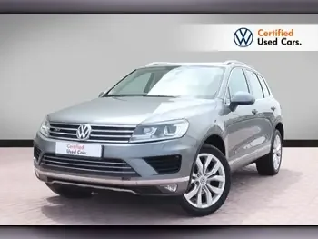 Volkswagen  Touareg  Sport  2015  Automatic  106,000 Km  6 Cylinder  All Wheel Drive (AWD)  SUV  Gray
