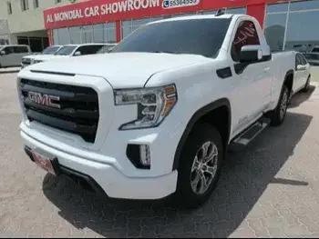 GMC  Sierra  Elevation  2022  Automatic  37,000 Km  8 Cylinder  Four Wheel Drive (4WD)  Pick Up  White  With Warranty