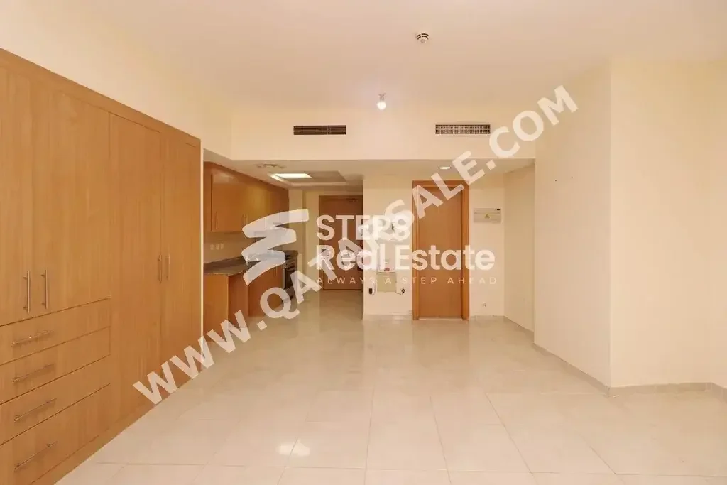 Studio  For Sale  in Lusail -  Fox Hills  Semi Furnished