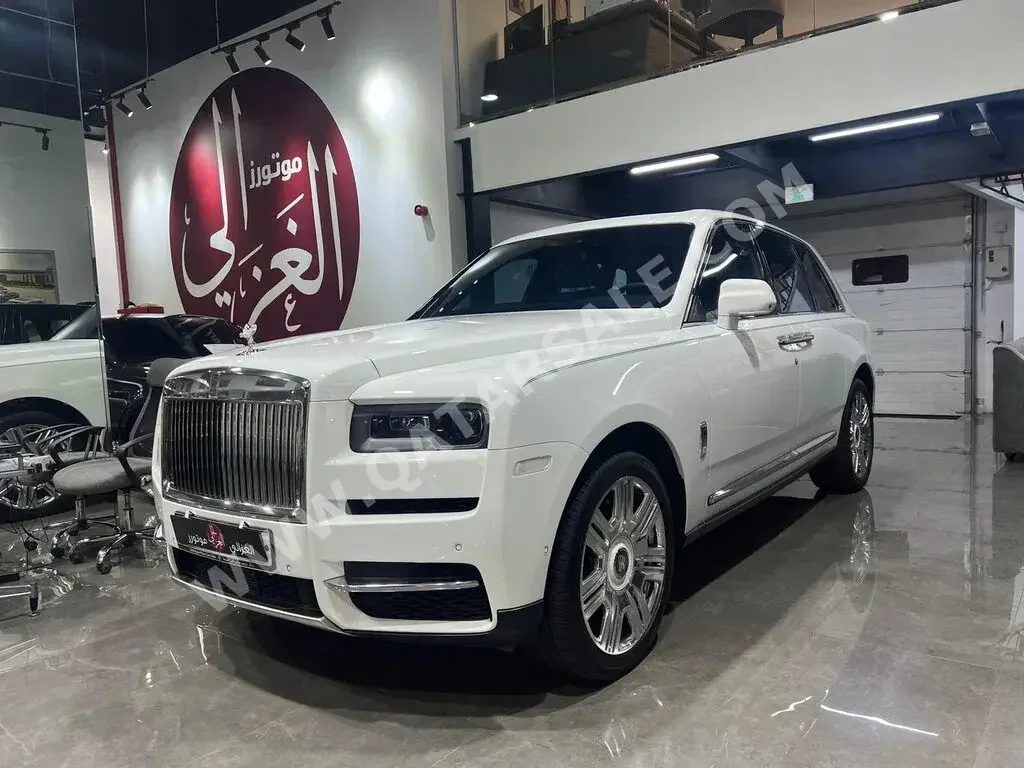  Rolls-Royce  Cullinan  2021  Automatic  27,000 Km  12 Cylinder  Four Wheel Drive (4WD)  SUV  White  With Warranty