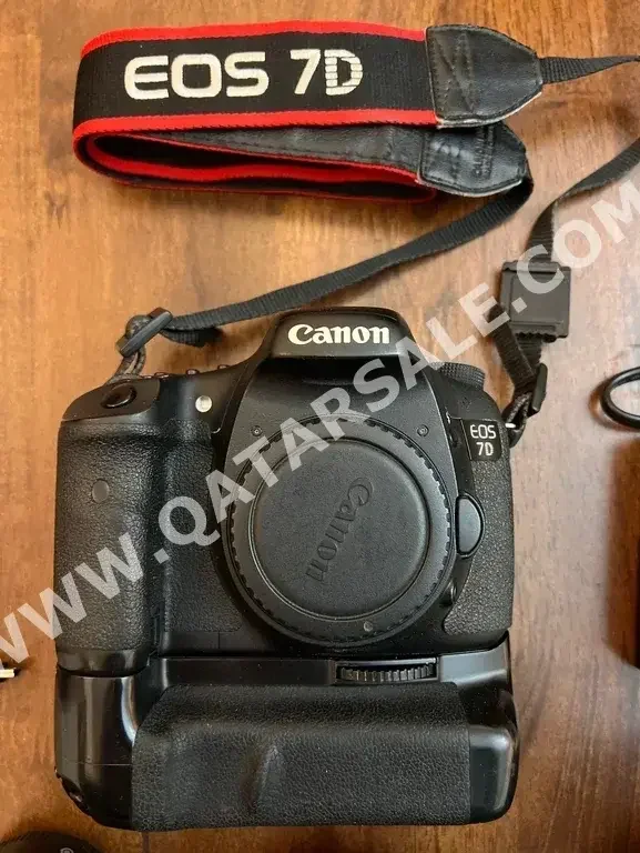 Digital Cameras Canon  - 20 MP  - FHD 1080p
