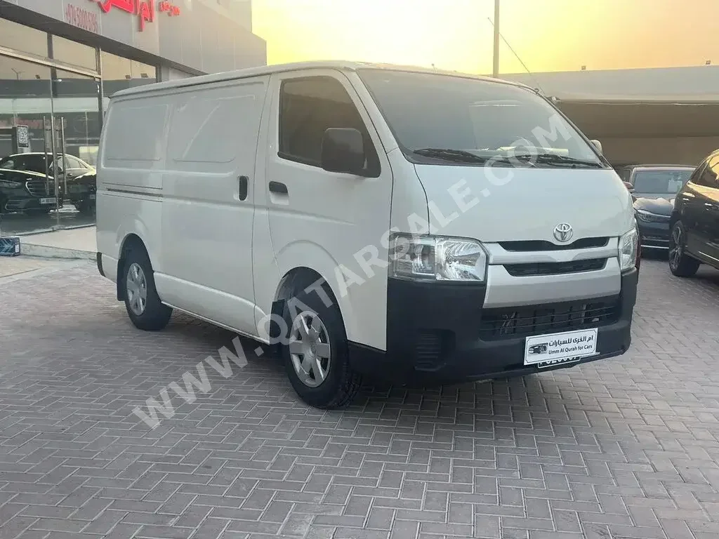 Toyota  Hiace  2019  Manual  230,000 Km  4 Cylinder  Rear Wheel Drive (RWD)  Van / Bus  White  With Warranty