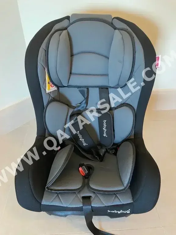 مقاعد السيارة للأطفال - مقعد سيارة للرضّع والأطفال الصغار  - أسود