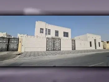 سكن عائلي  - غير مفروشة  - الريان  - أبو هامور  - 9 غرف نوم