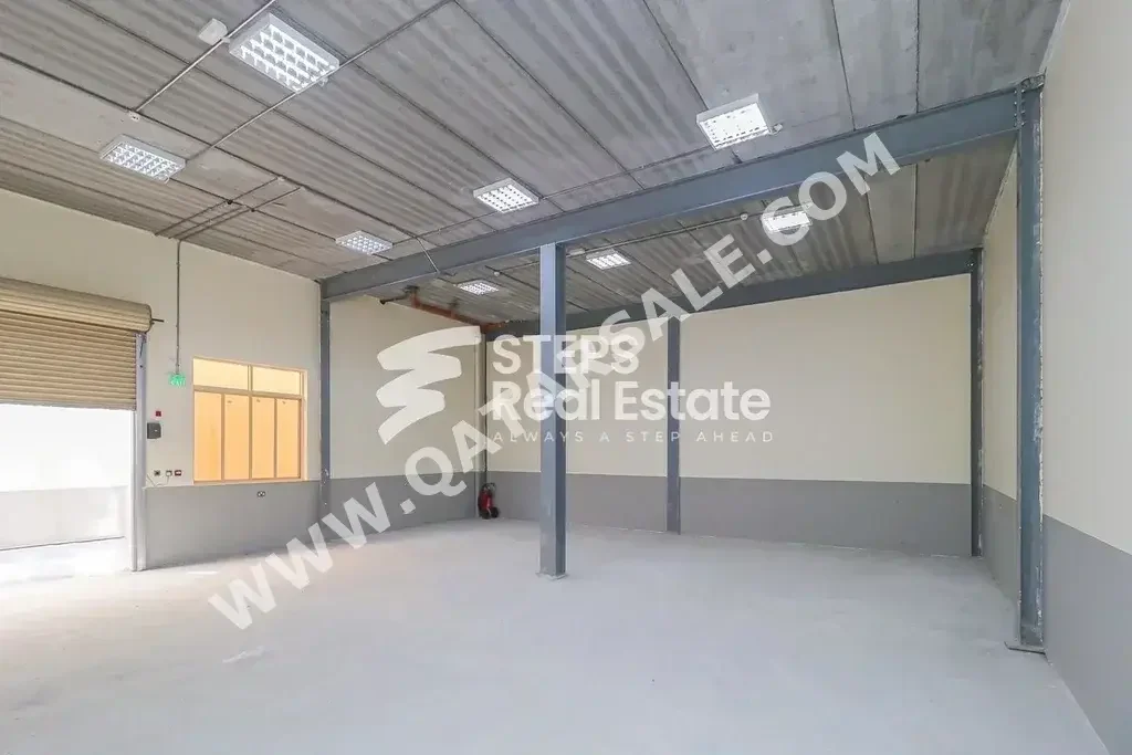 Warehouses & Stores - Doha  - Industrial Area  -Area Size: 150 Square Meter