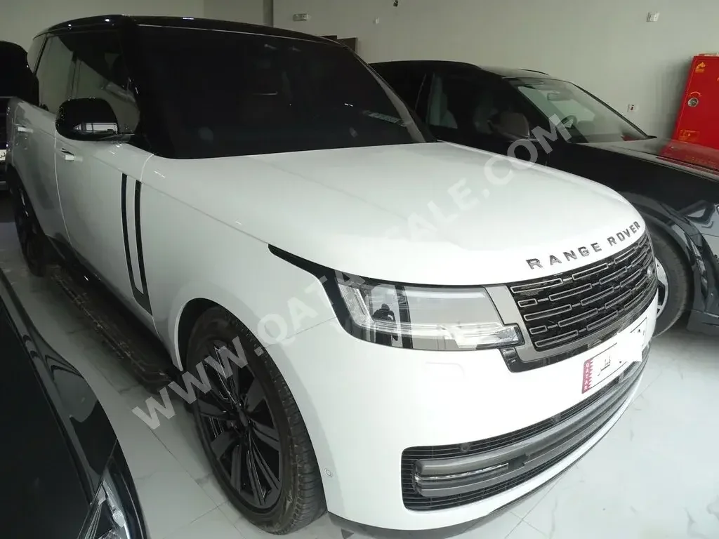 Land Rover  Range Rover  Vogue HSE  2023  Automatic  24,000 Km  8 Cylinder  Four Wheel Drive (4WD)  SUV  White  With Warranty