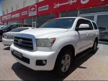 Toyota  Sequoia  2015  Automatic  276,000 Km  8 Cylinder  Four Wheel Drive (4WD)  SUV  White  With Warranty