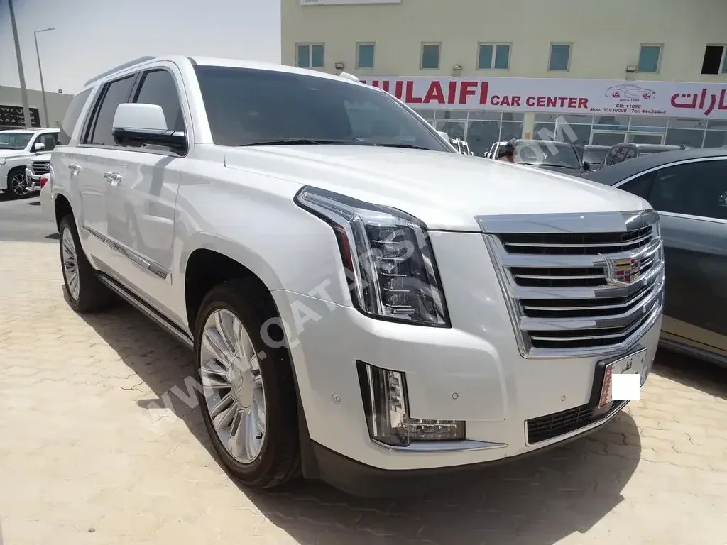 Cadillac  Escalade  2017  Automatic  80,000 Km  8 Cylinder  Four Wheel Drive (4WD)  SUV  Silver  With Warranty