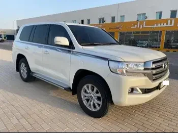 Toyota  Land Cruiser  GXR  2021  Automatic  49,000 Km  6 Cylinder  Four Wheel Drive (4WD)  SUV  White  With Warranty