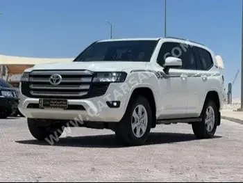 Toyota  Land Cruiser  GXR Twin Turbo  2022  Automatic  12,000 Km  6 Cylinder  Four Wheel Drive (4WD)  SUV  White  With Warranty