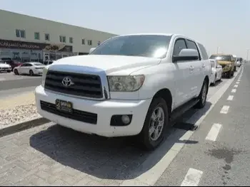Toyota  Sequoia  SR5  2012  Automatic  430,000 Km  8 Cylinder  Four Wheel Drive (4WD)  SUV  White  With Warranty