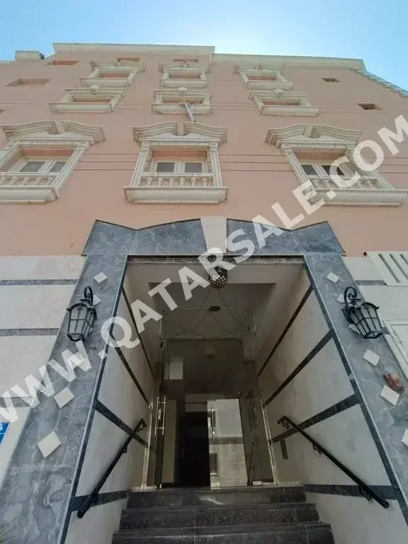 1 Bedrooms  Studio  For Rent  in Doha -  New Al Mirqab  Fully Furnished
