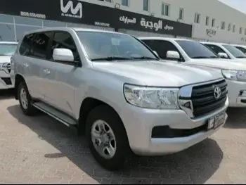 Toyota  Land Cruiser  G  2016  Automatic  270,000 Km  6 Cylinder  Four Wheel Drive (4WD)  SUV  Silver  With Warranty