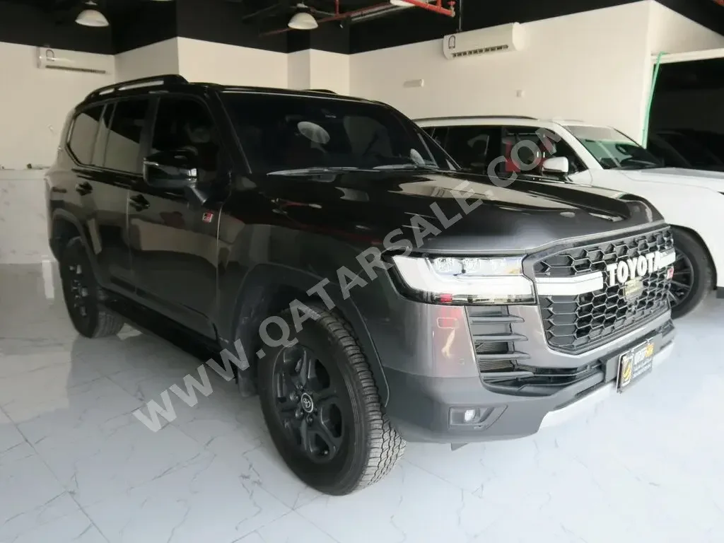 Toyota  Land Cruiser  GR Sport Twin Turbo  2022  Automatic  34,000 Km  6 Cylinder  Four Wheel Drive (4WD)  SUV  Gray  With Warranty