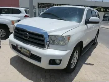 Toyota  Sequoia  SR5  2015  Automatic  370,000 Km  8 Cylinder  Four Wheel Drive (4WD)  SUV  White  With Warranty