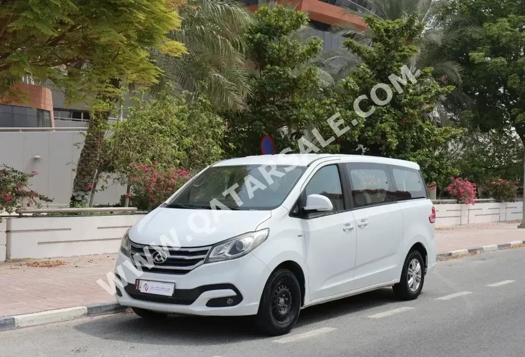 Maxus  G10  2017  Automatic  72,000 Km  4 Cylinder  Rear Wheel Drive (RWD)  Van / Bus  White  With Warranty