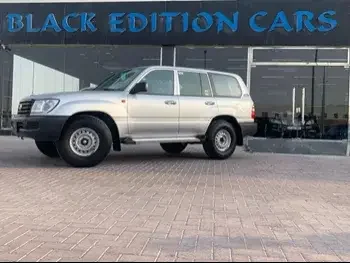 Toyota  Land Cruiser  G  2004  Manual  6,000 Km  6 Cylinder  Four Wheel Drive (4WD)  SUV  Silver  With Warranty