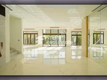Family Residential  - Semi Furnished  - Doha  - The Pearl  - 4 Bedrooms